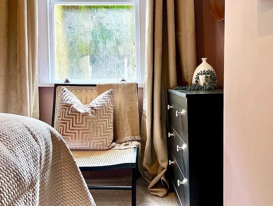 Fabulous Large Apartment In Great Location Bath